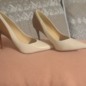 Women's Pointed-Toe Stiletto Pumps - Cream